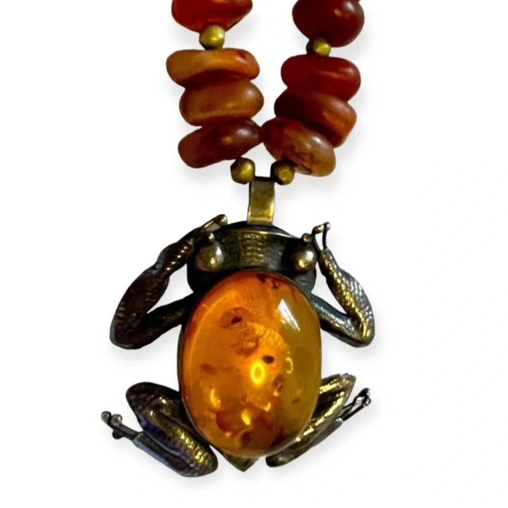 RARE Vintage Amber & Silver Frog Choker Necklace